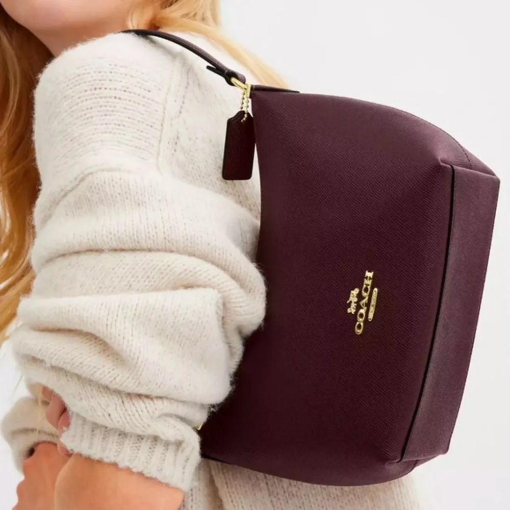 NWT COACH Zip Top‎ Leather Shoulder Bag